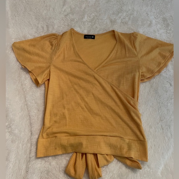 Cute mock wrap around top - Picture 1 of 4